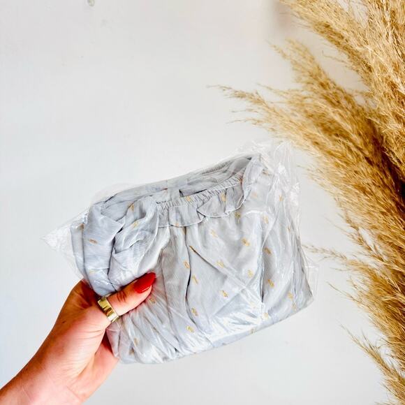 NEW BY THE RIVER Grey Gold Metallic Polka Dot Long Sleeve $88 Crop Top Blouse S - Picture 15 of 16